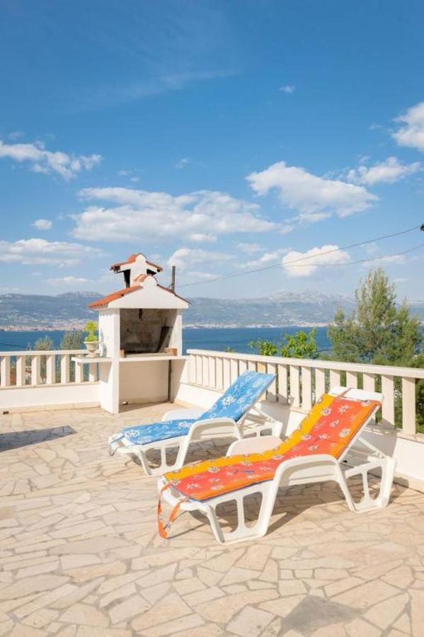 Ferienwohnung In Arbanija Mit Meerblick, Balkon, Klimaanlage, W-Lan 5137-1 Trogir Exterior foto